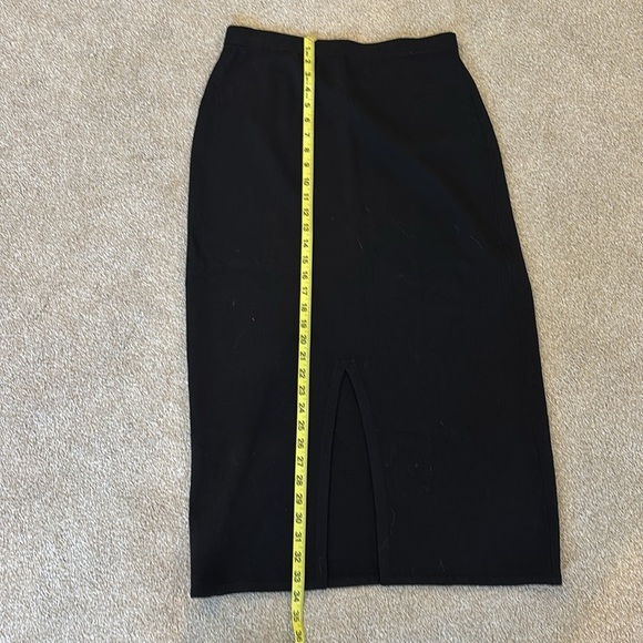 St John long skirt with slit size 10 - Picture 5 of 5